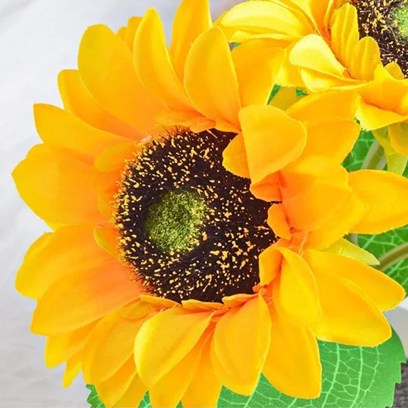 Charming Rechargeable Night Light – Adjustable Brightness with Stylish Sunflower Design 4