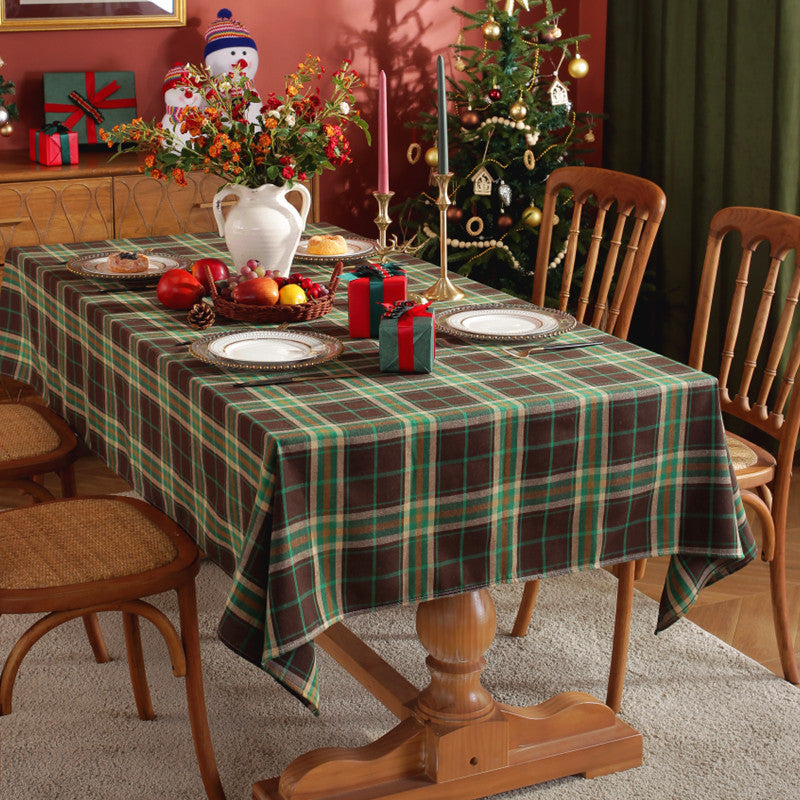 Christmas Tablecloth – Classic Tartan Design in Durable Polyester 3