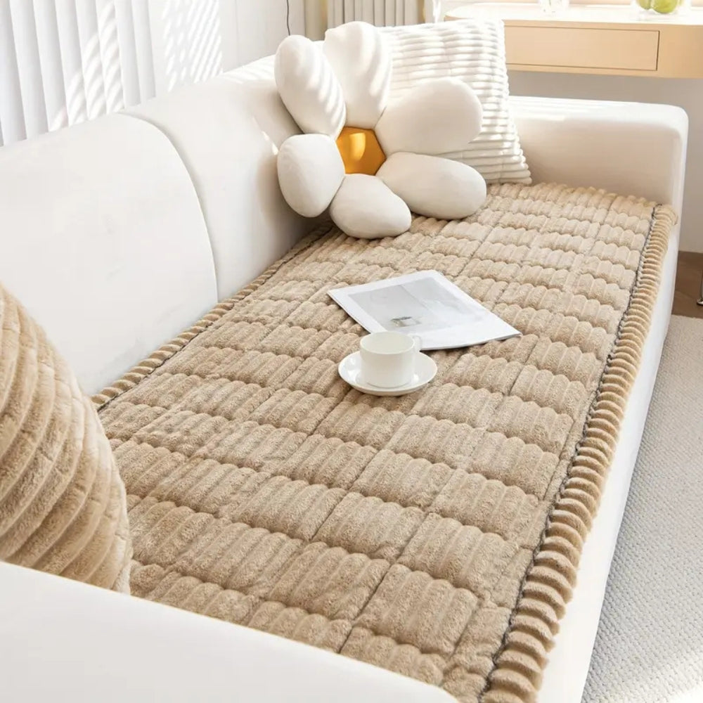 Cozy Plush Sofa Cover – Thick Flannel Fabric with Anti-Slip Design and Hand-Pleated Edges 3