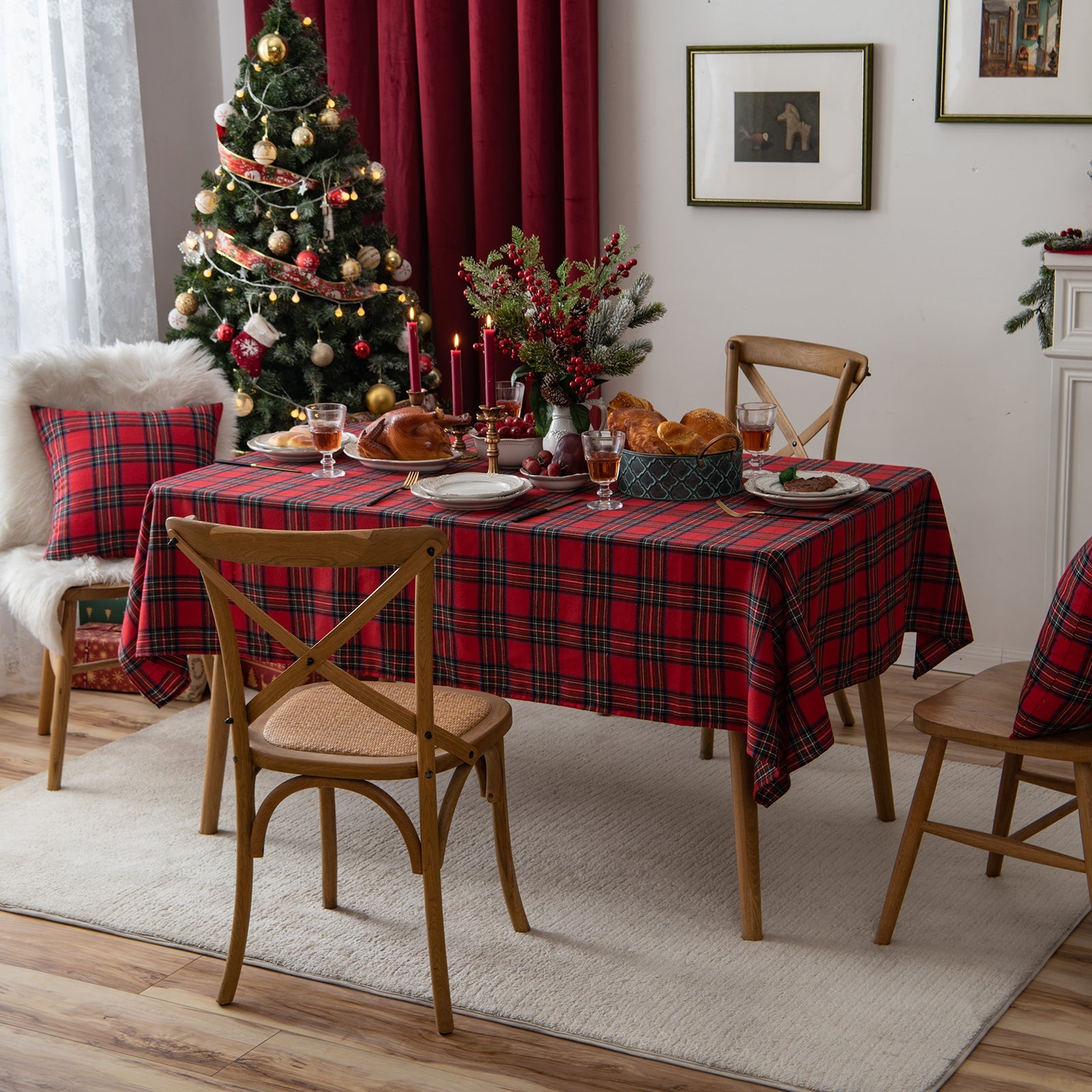 Durable Christmas Tablecloth – Elegant Scottish Tartan Design, Easy to Clean Cotton Polyester 3