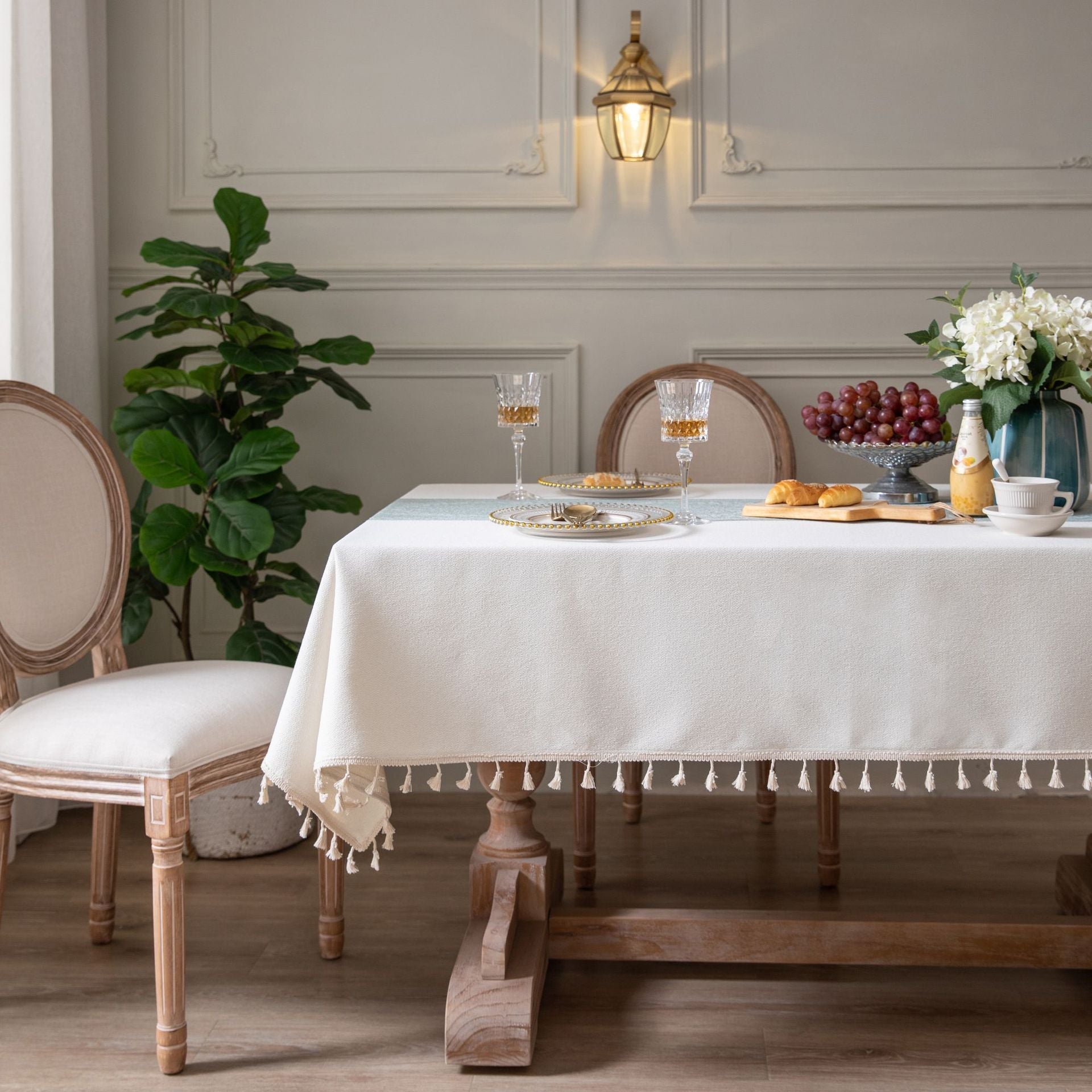 Elegant Bohemian Jacquard Tablecloth – Waterproof, Wrinkle-Resistant Polyester 4