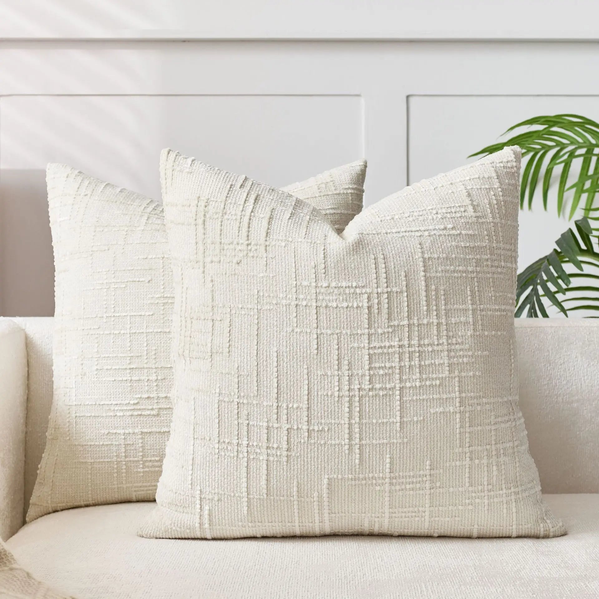 Elegant Chenille Decorative Cushion Cover – Versatile Cozy Design for Couch and Bed 5