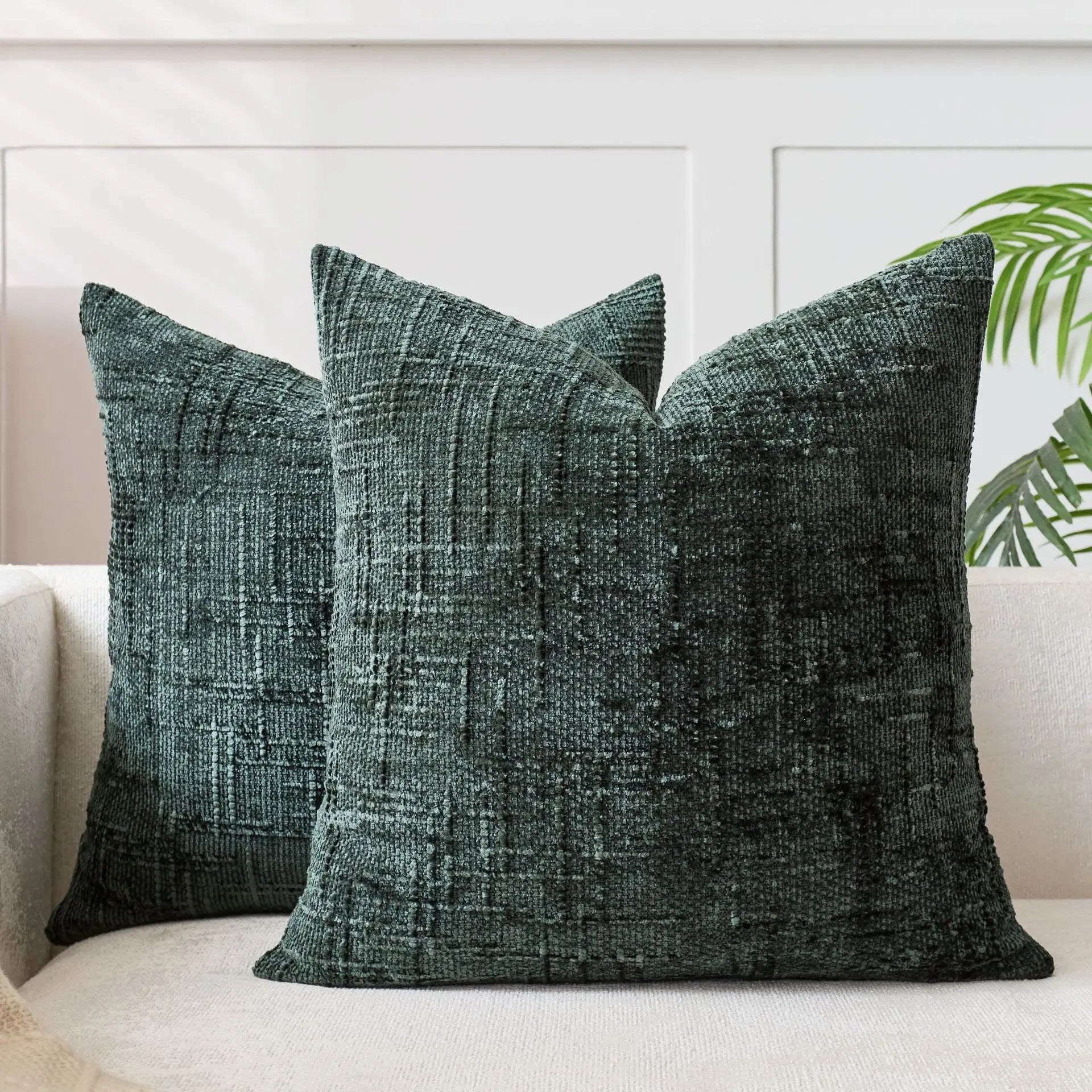 Elegant Chenille Decorative Cushion Cover – Versatile Cozy Design for Couch and Bed 7