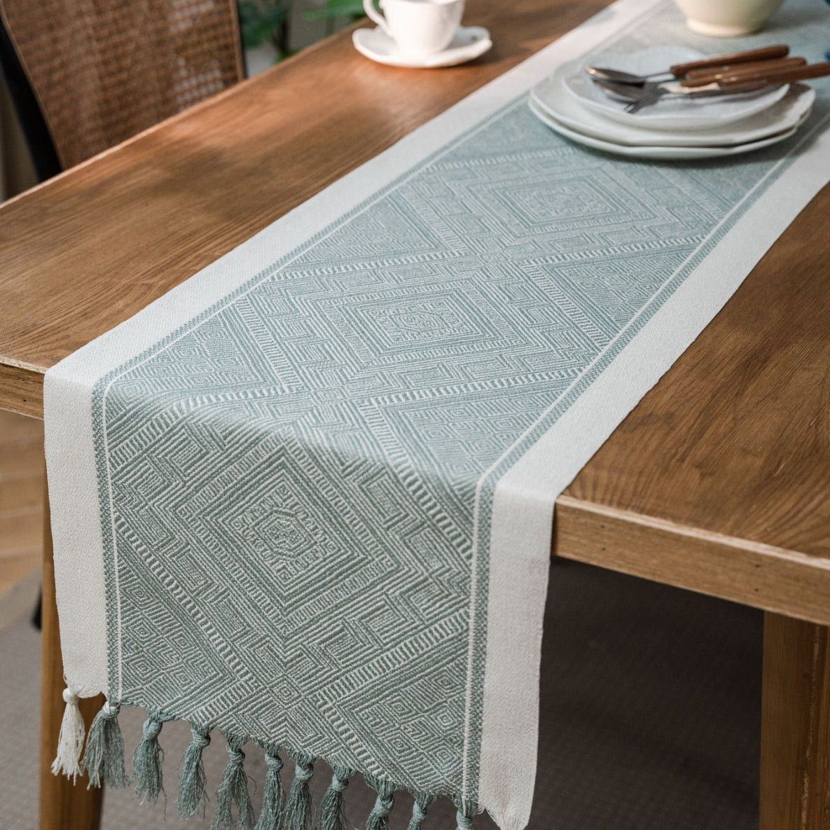 Elegant Geometric Table Runner with Hand-Tassel Edge in Durable Polyester and Linen 3