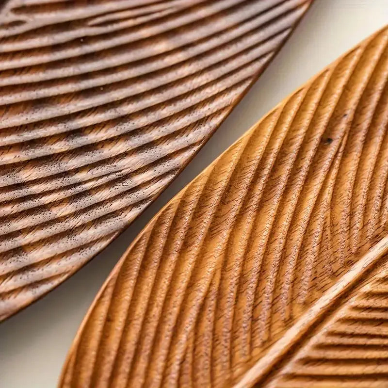Close up of organic grain detail on handcrafted wooden leaf tray