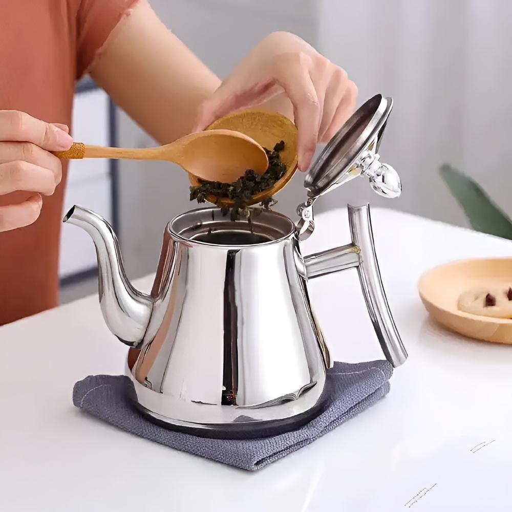 Stainless steel gooseneck teapot for pouring loose green tea leaves into pot