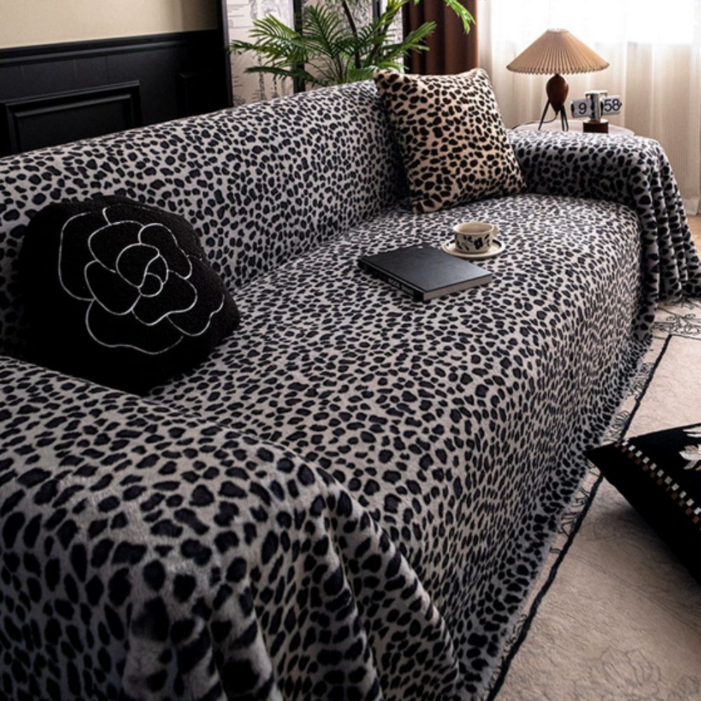 Plush Leopard Print Sofa Cover – Soft Microfiber Blend for Cozy Year-Round Protection 4