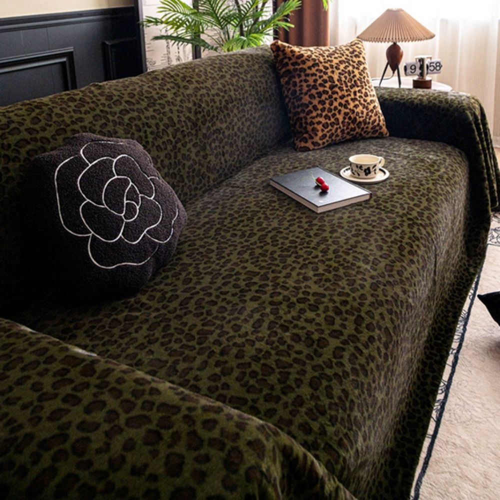 Plush Leopard Print Sofa Cover – Soft Microfiber Blend for Cozy Year-Round Protection 6