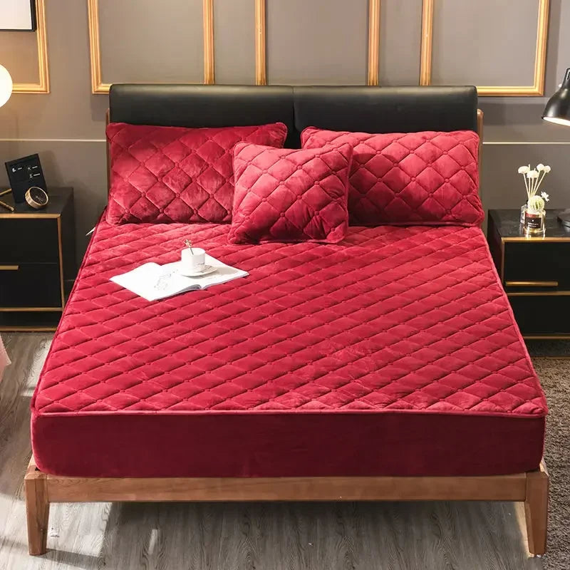 Plush Velvet Quilted Mattress Protector – Soft, Warm, and Durable Fitted Sheet for Queen and King Sizes 11