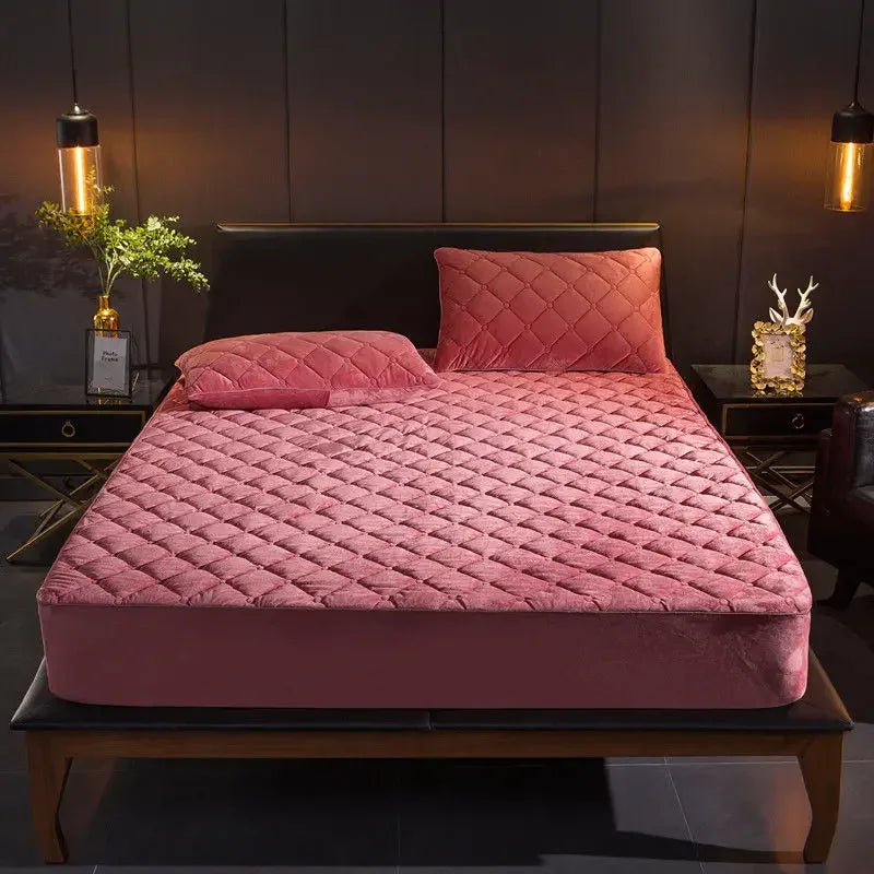 Plush Velvet Quilted Mattress Protector – Soft, Warm, and Durable Fitted Sheet for Queen and King Sizes 9