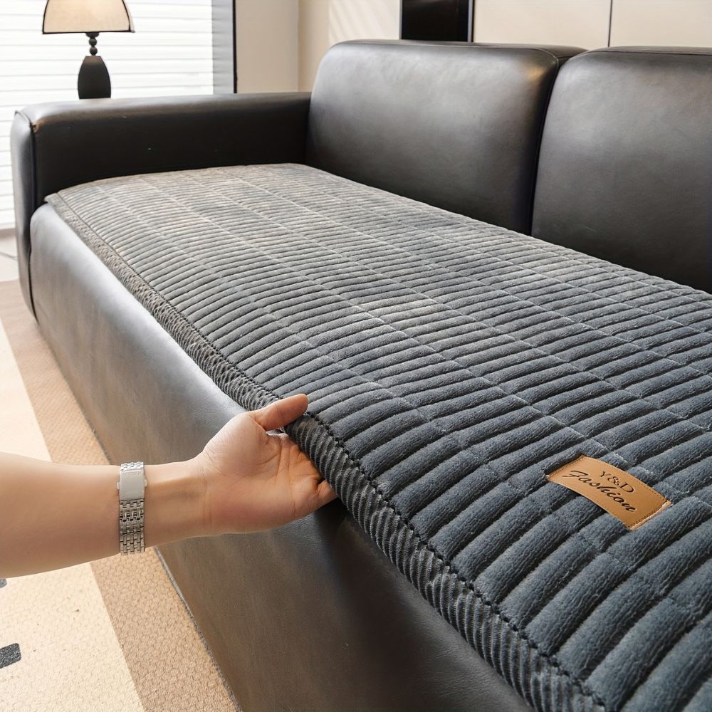 Soft Quilted Couch Cover – Stylish Microfiber Protector for All Sofa Types 2