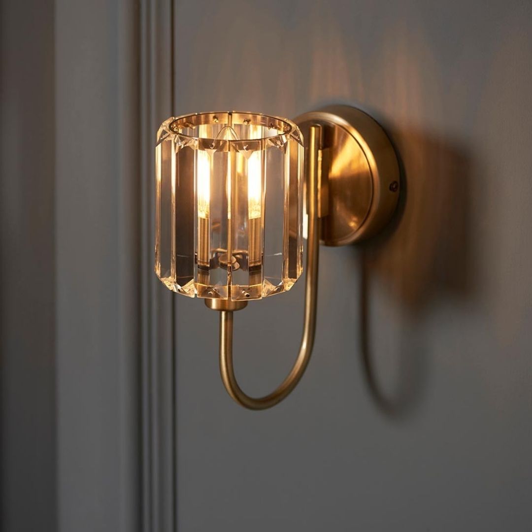 Antique Brass Wall Sconce – Elegant Faceted Glass Shade Design 5
