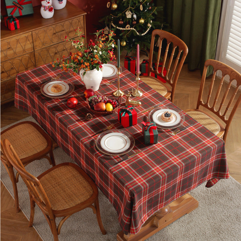 Christmas Tablecloth – Classic Tartan Design in Durable Polyester 6