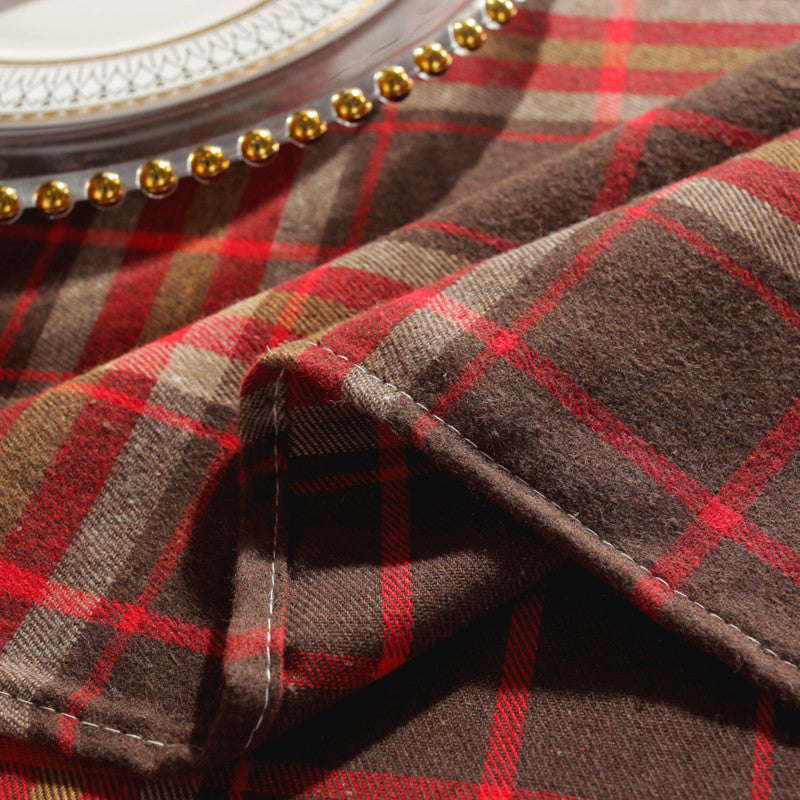 Christmas Tablecloth – Classic Tartan Design in Durable Polyester 7