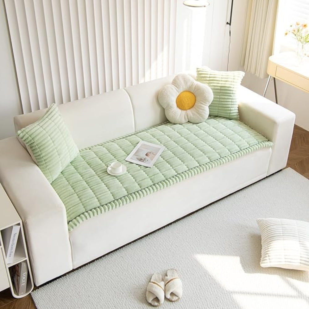Cozy Plush Sofa Cover – Thick Flannel Fabric with Anti-Slip Design and Hand-Pleated Edges 8