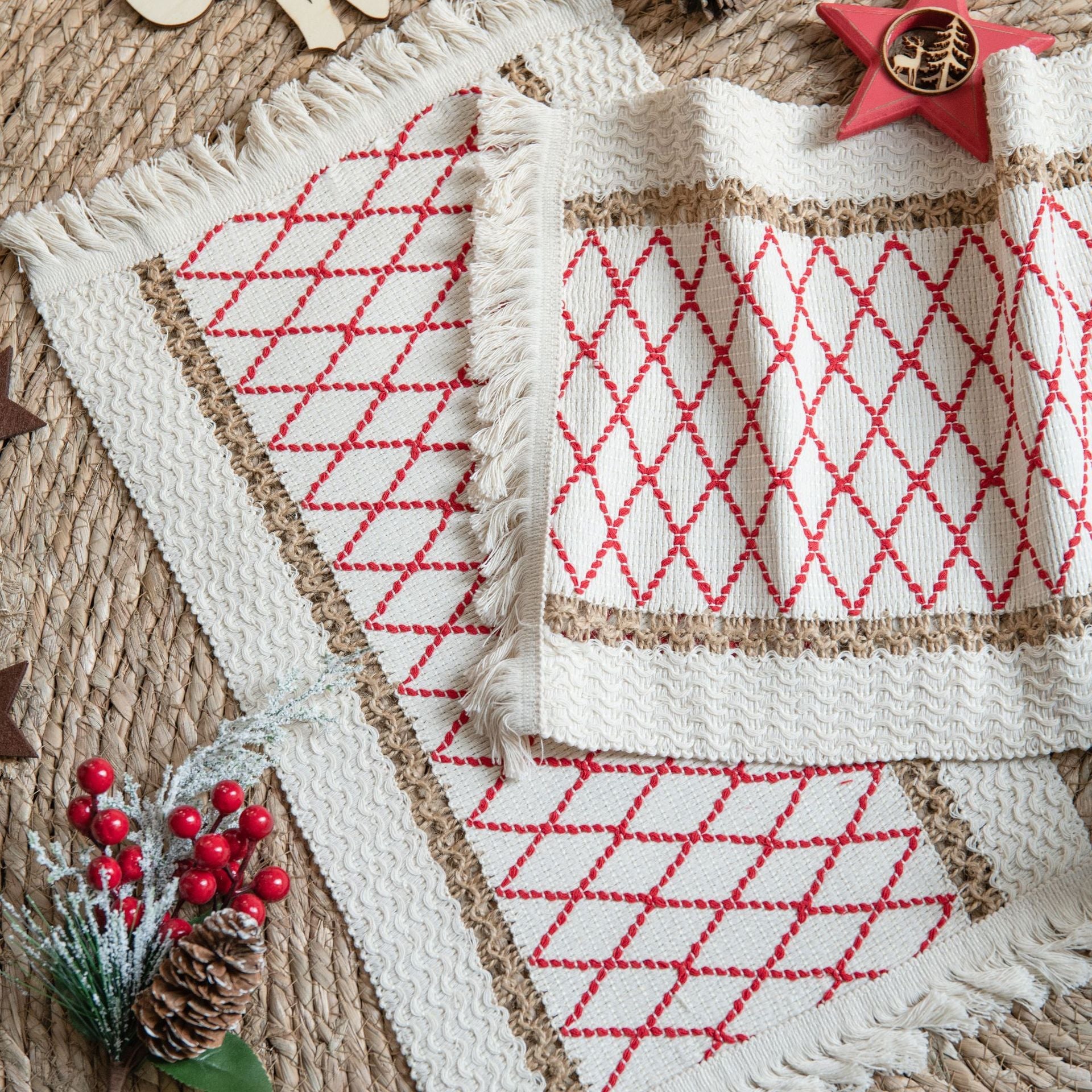 Eco-Friendly Geometric Placemats – Rustic Cotton and Flax Blend with Durable Design 1