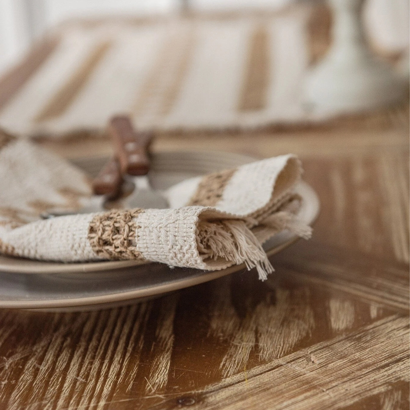 Eco-Friendly Woven Placemats – Artisanal Design with Sustainable Cotton and Flax Blend 2