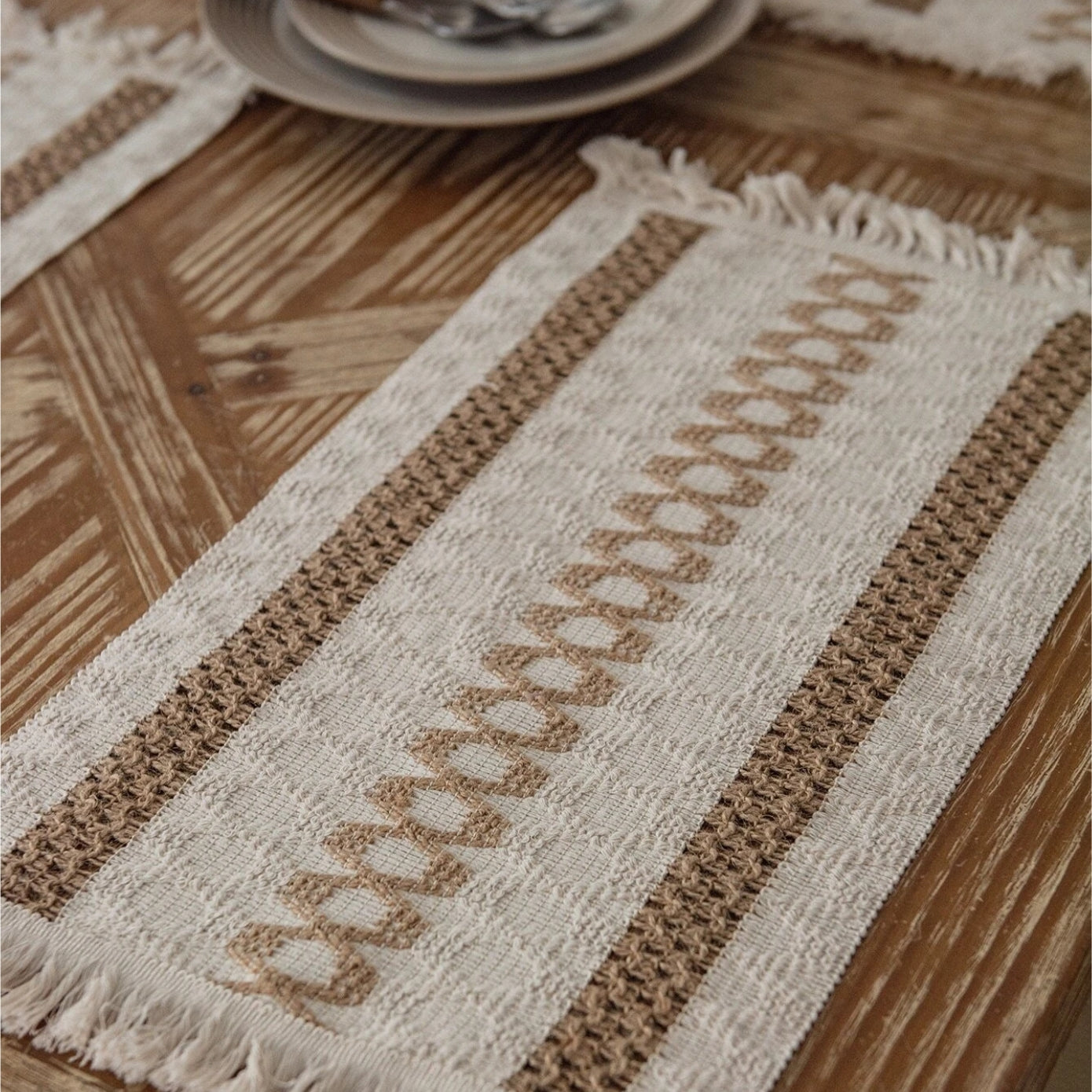 Eco-Friendly Woven Placemats – Artisanal Design with Sustainable Cotton and Flax Blend 4