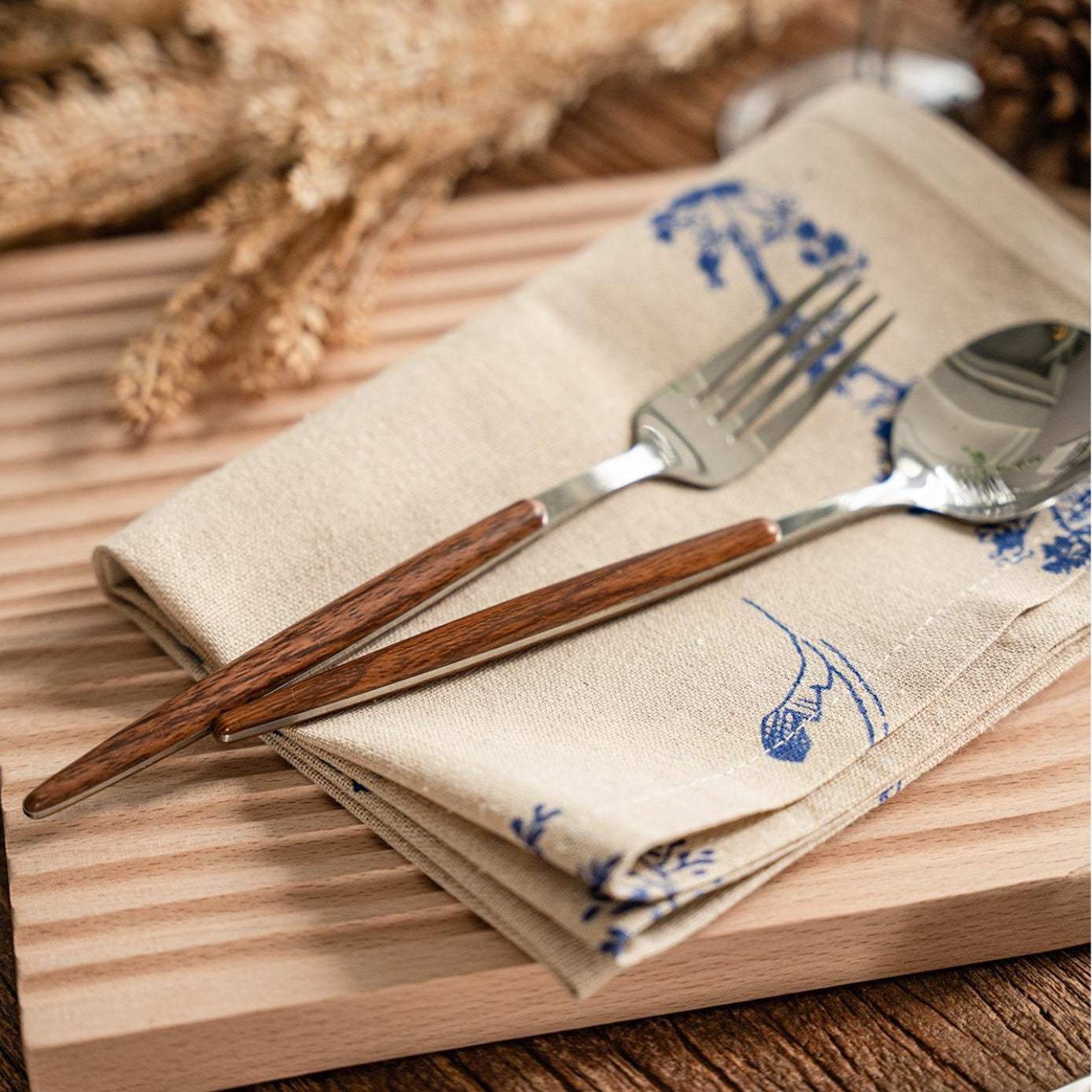 Elegant Botanical Placemats – Soft Cotton Linen Blend with Double-Stitched Durability 8