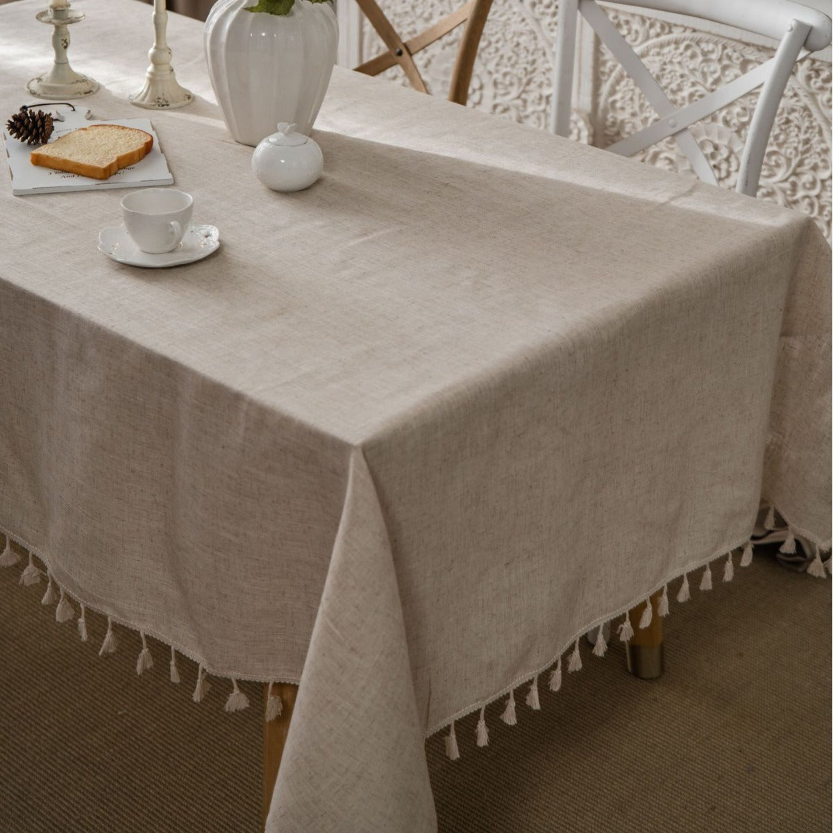 Elegant Linen Tablecloth with Tassels – Durable Polyester Fabric for Stylish Dining 3