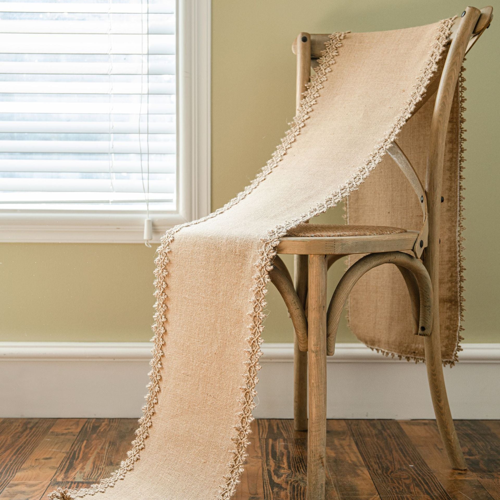 Elegant Natural Jute Table Runner with Beaded Edge Design for Indoor and Outdoor Use 1