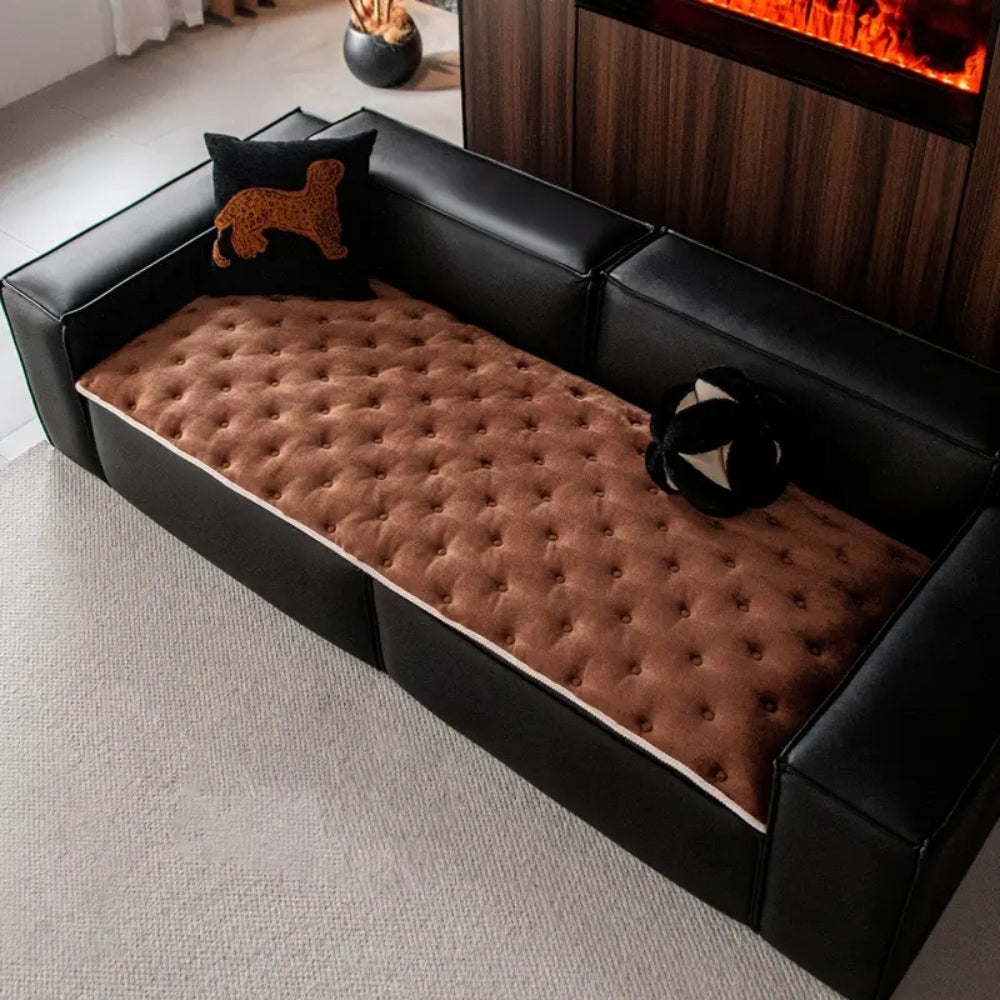 Luxurious Plush Sofa Cover – Elegant Button-Tufted Microfiber Blend for Dogs 2