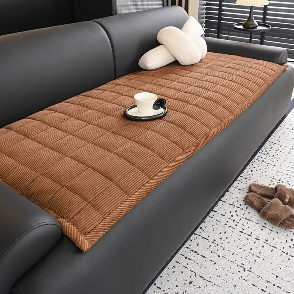 Pet Friendly Sofa Cover – Scratch Resistant Quilted Microfiber Design