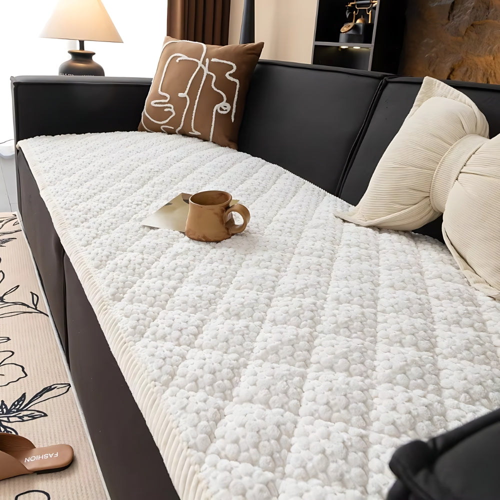 Pet-Friendly Quilted Sofa Cover – Soft Microfiber with Non-Slip Design and Geometric Pattern 2