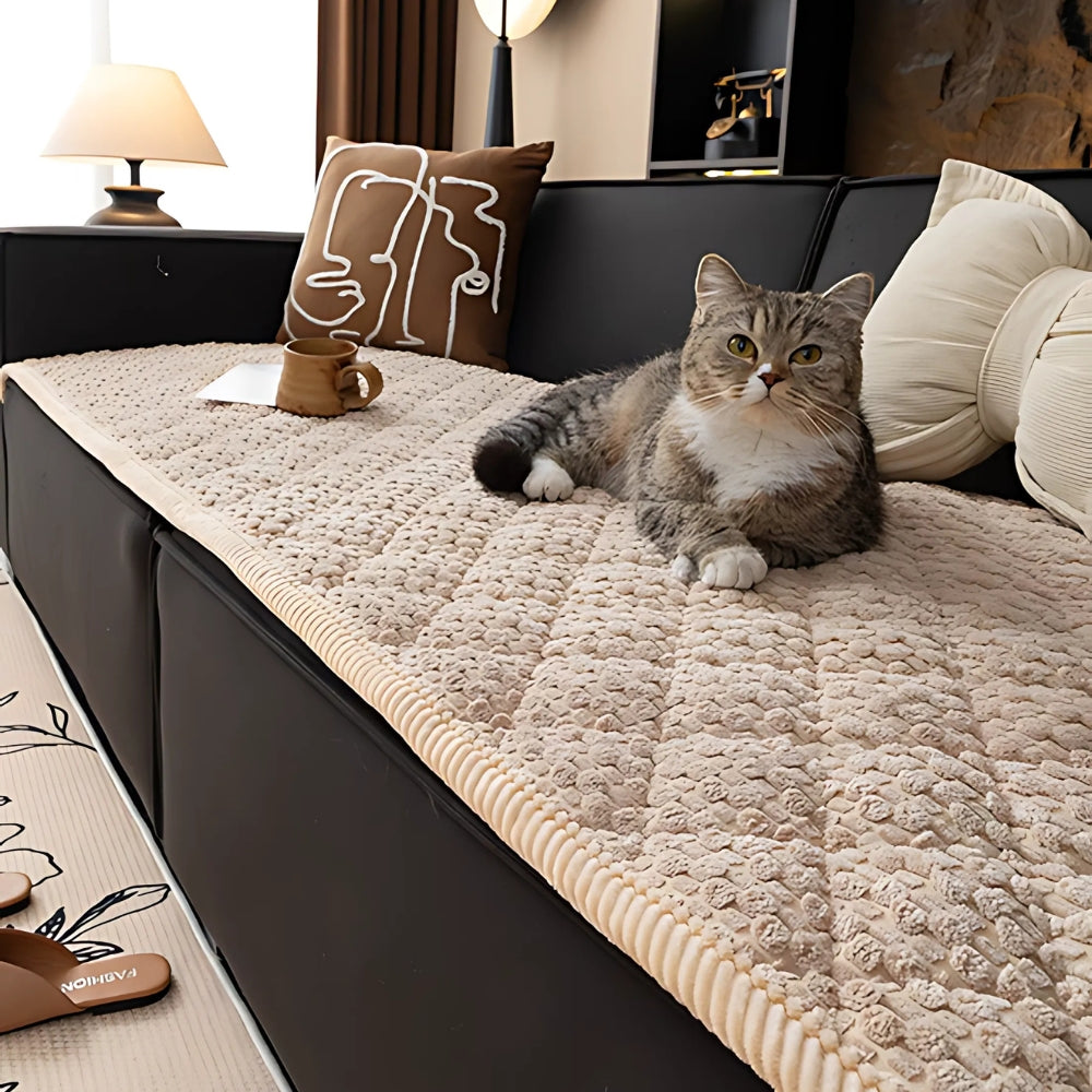 Pet-Friendly Quilted Sofa Cover – Soft Microfiber with Non-Slip Design and Geometric Pattern 4