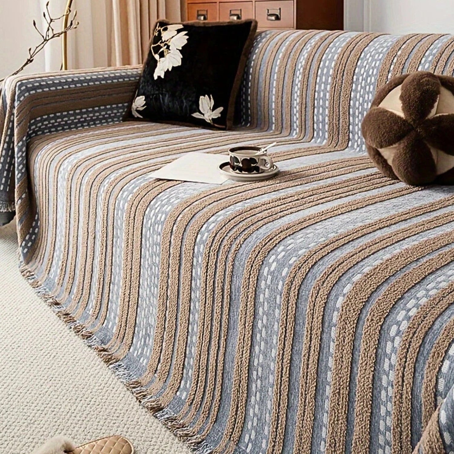 Plush Boho Sofa Cover – Cozy Microfiber with Non-Slip Design and Pet-Scratch Resistance 1