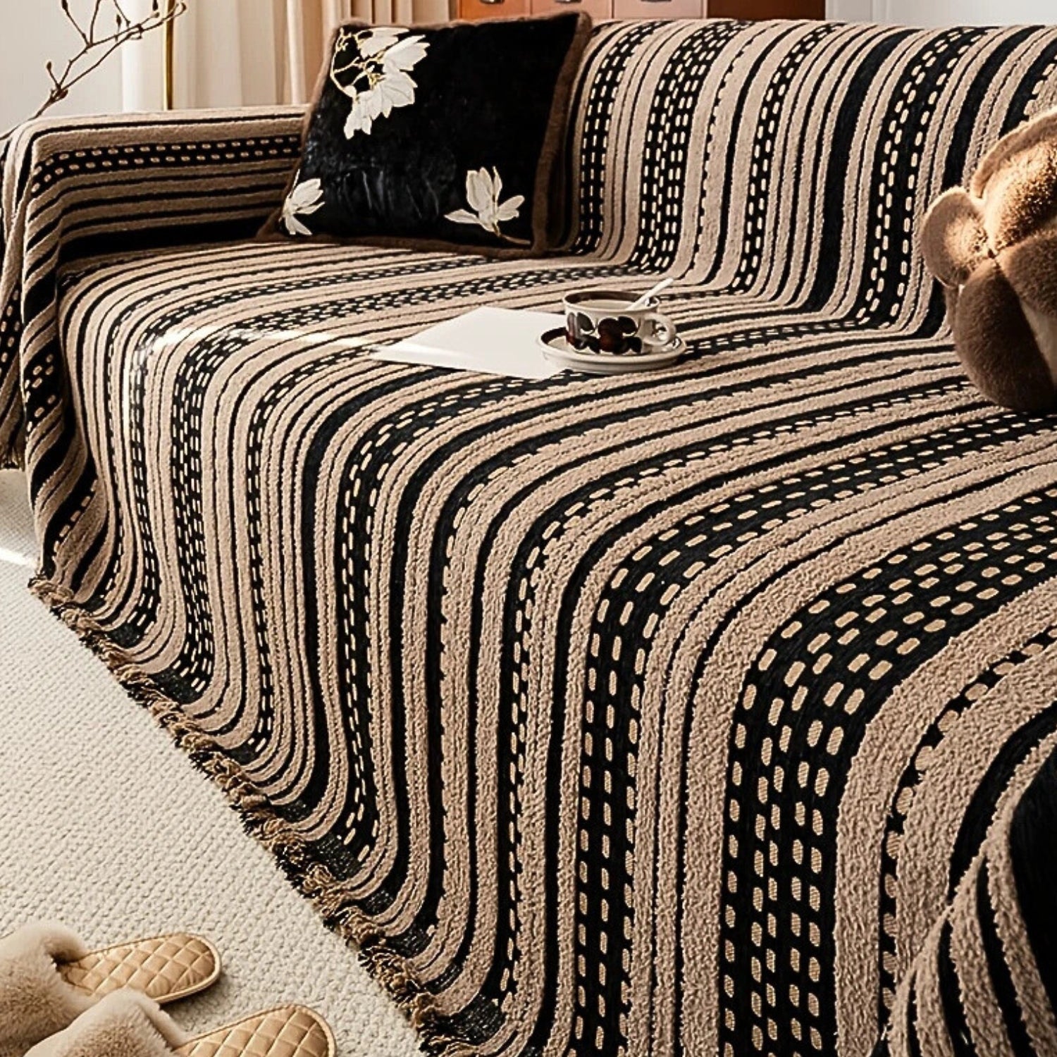 Plush Boho Sofa Cover – Cozy Microfiber with Non-Slip Design and Pet-Scratch Resistance 2