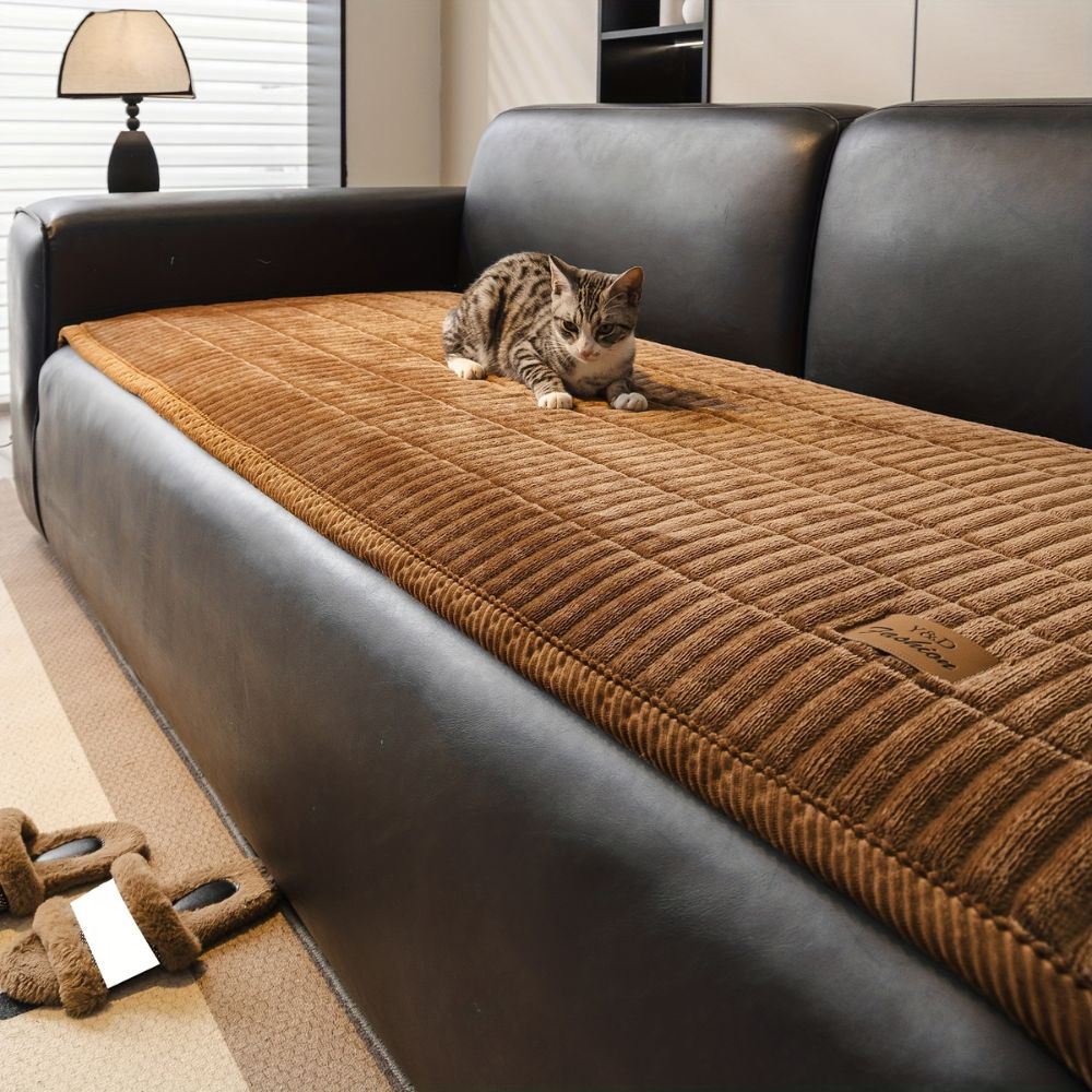 Soft Quilted Couch Cover – Stylish Microfiber Protector for All Sofa Types 1