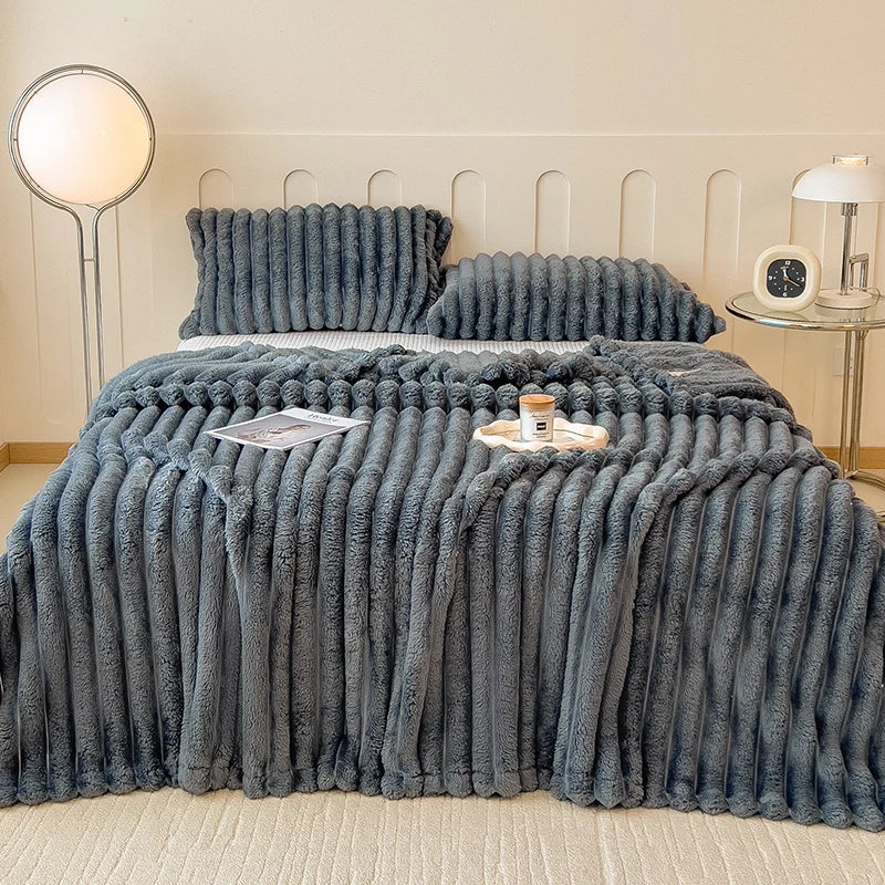Thickened Wide Striped Flannel Blanket – Soft Plush, Warm, Versatile 2