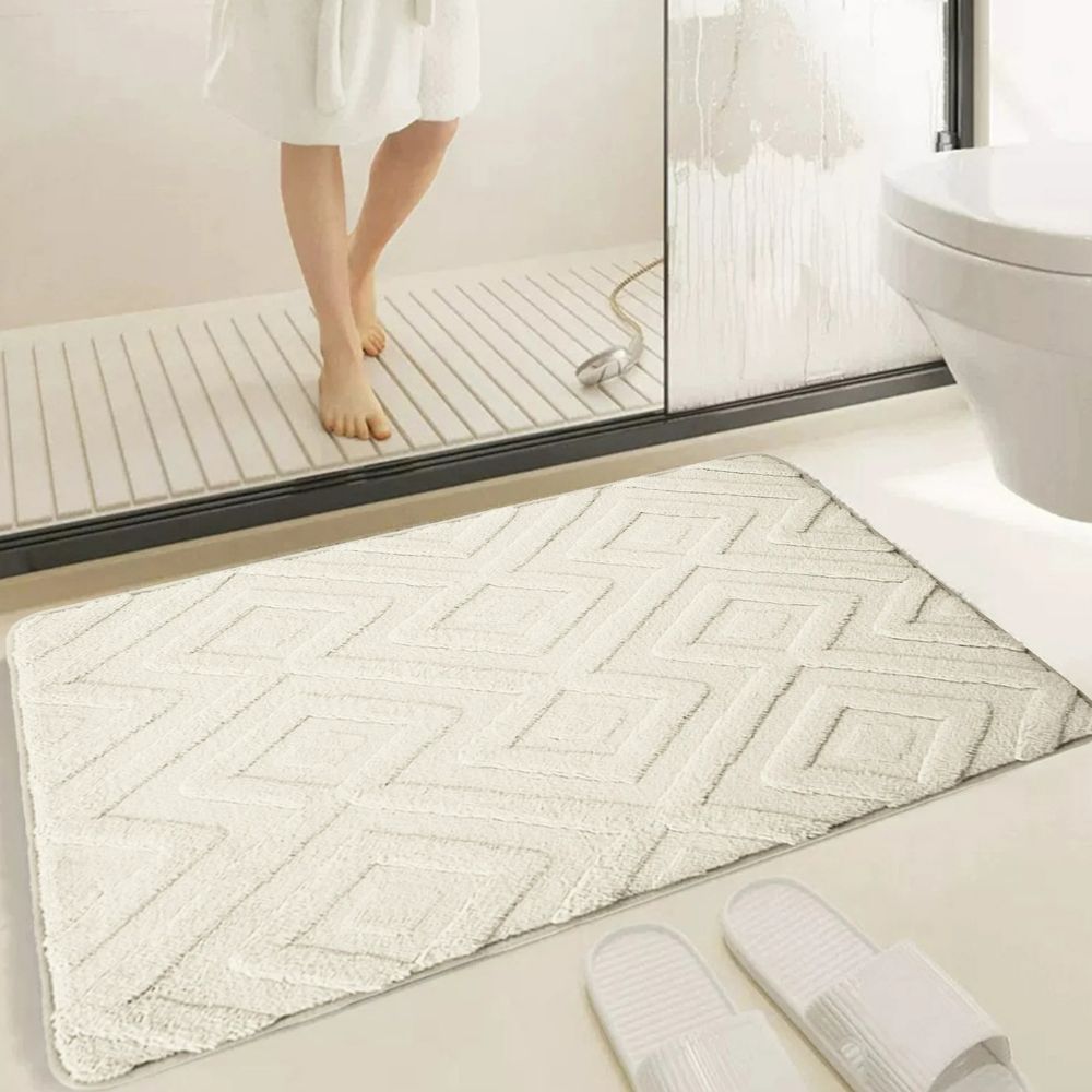 Ultra-Soft Non-Slip Bath Mat – Plush Microfiber with Modern Diamond Design 2