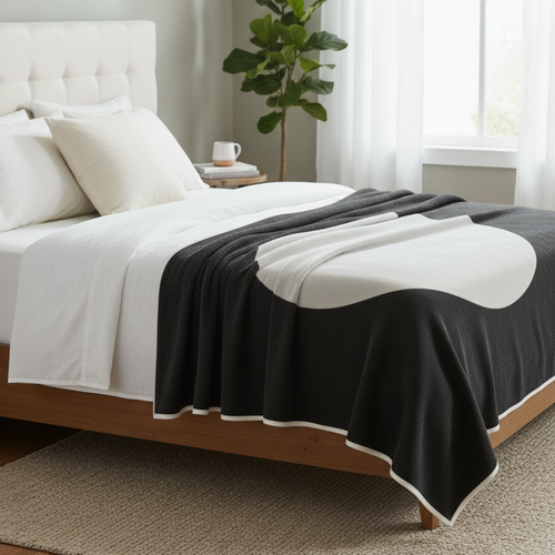 VERA Reversible Cotton-Wool Blanket – 90x180cm Black & White Circular Geometric Throw