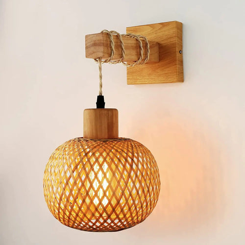 Vintage Bamboo Wall Sconce – Rustic Rattan Design for Indoor Lighting