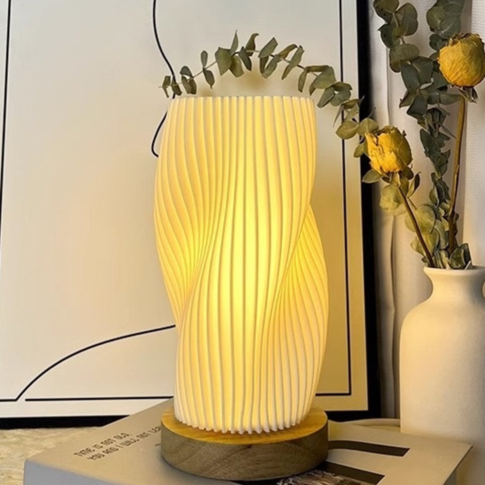 Maintained House Sculpted Wave Table Lamp - 8.3 in USB plug-in Curve lamp with dried flowers